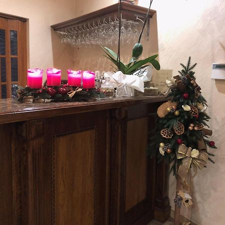 Orhideya Panzió Lviv Kültér fotó