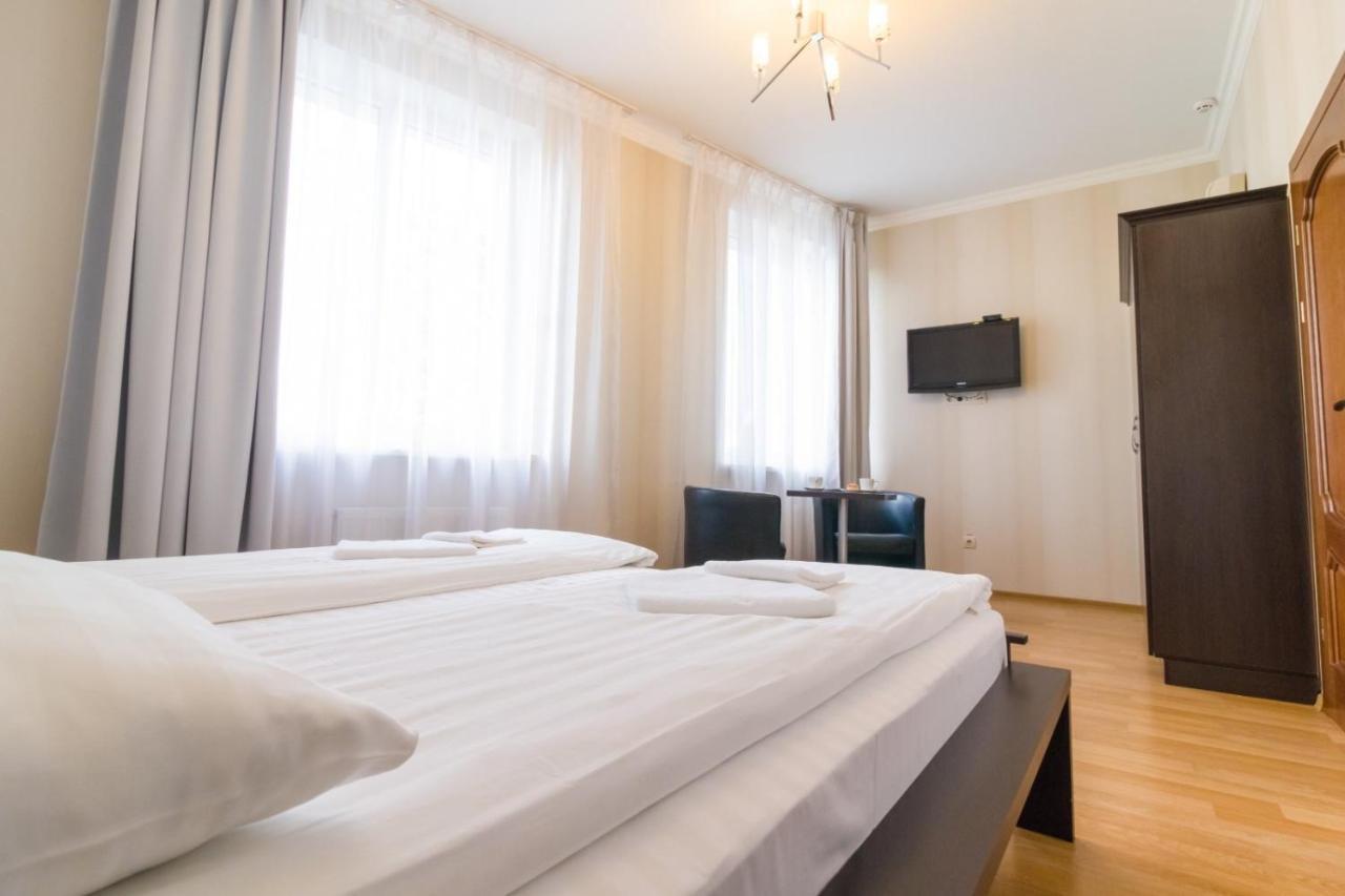 Orhideya Panzió Lviv Kültér fotó